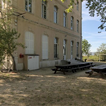 Auberge De Jeunesse Hi Marseille Bois-Luzy Esterno foto