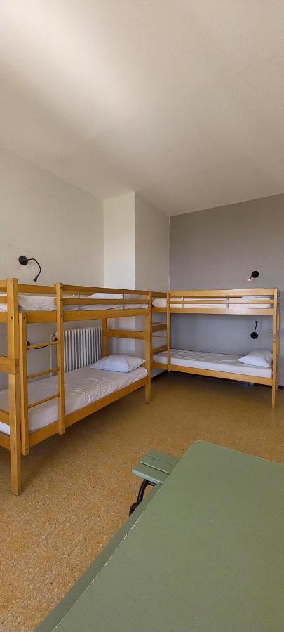 Auberge De Jeunesse Hi Marseille Bois-Luzy Esterno foto
