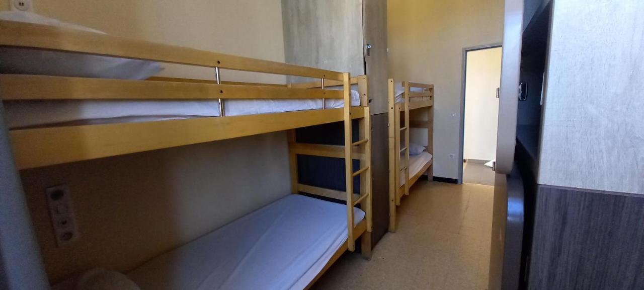 Auberge De Jeunesse Hi Marseille Bois-Luzy Esterno foto