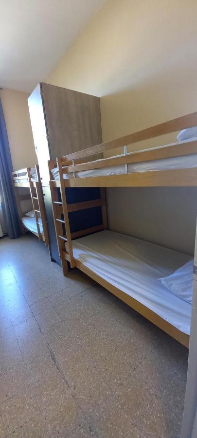 Auberge De Jeunesse Hi Marseille Bois-Luzy Esterno foto