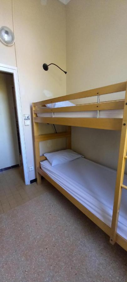 Auberge De Jeunesse Hi Marseille Bois-Luzy Esterno foto