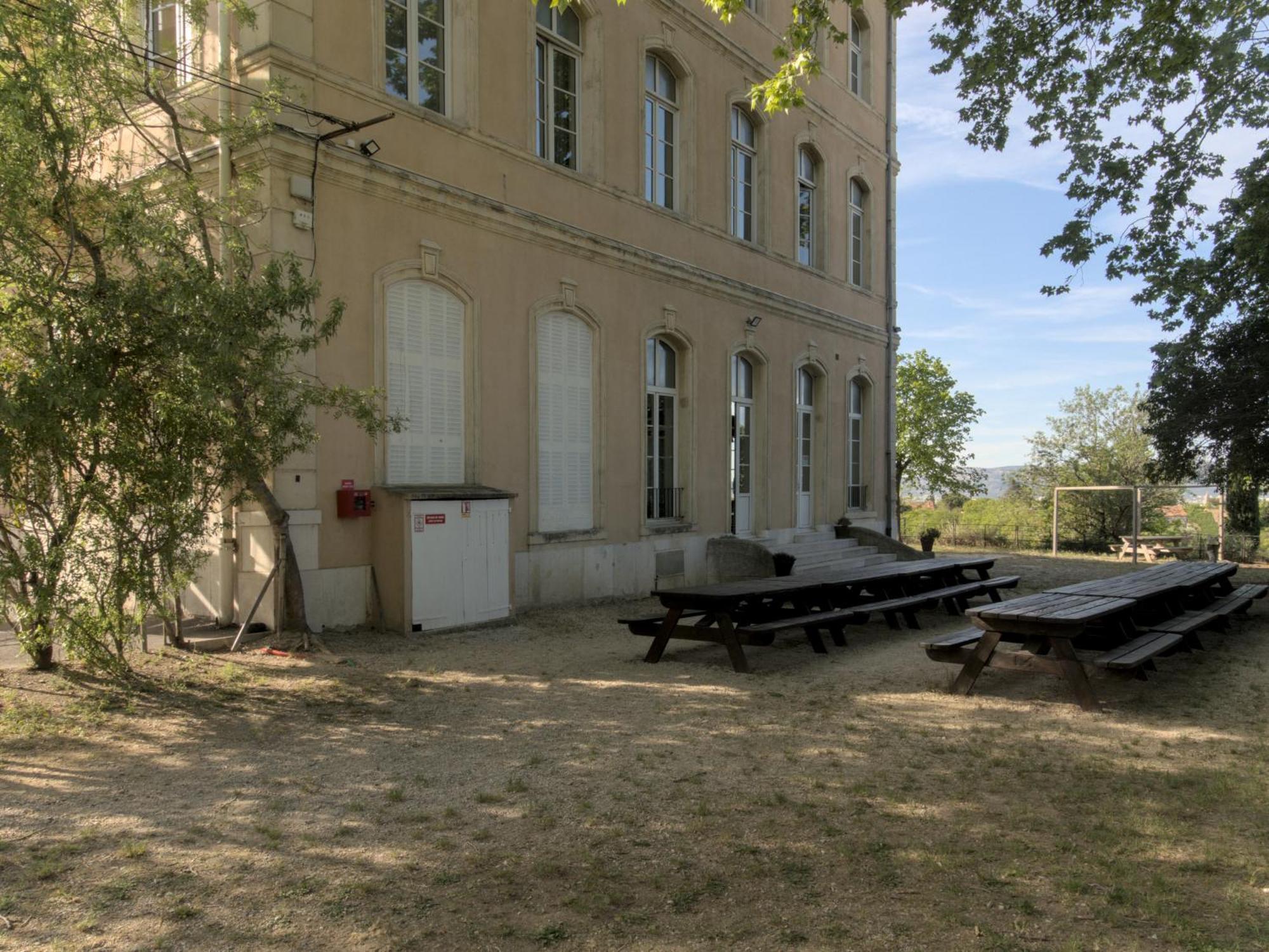 Auberge De Jeunesse Hi Marseille Bois-Luzy Esterno foto